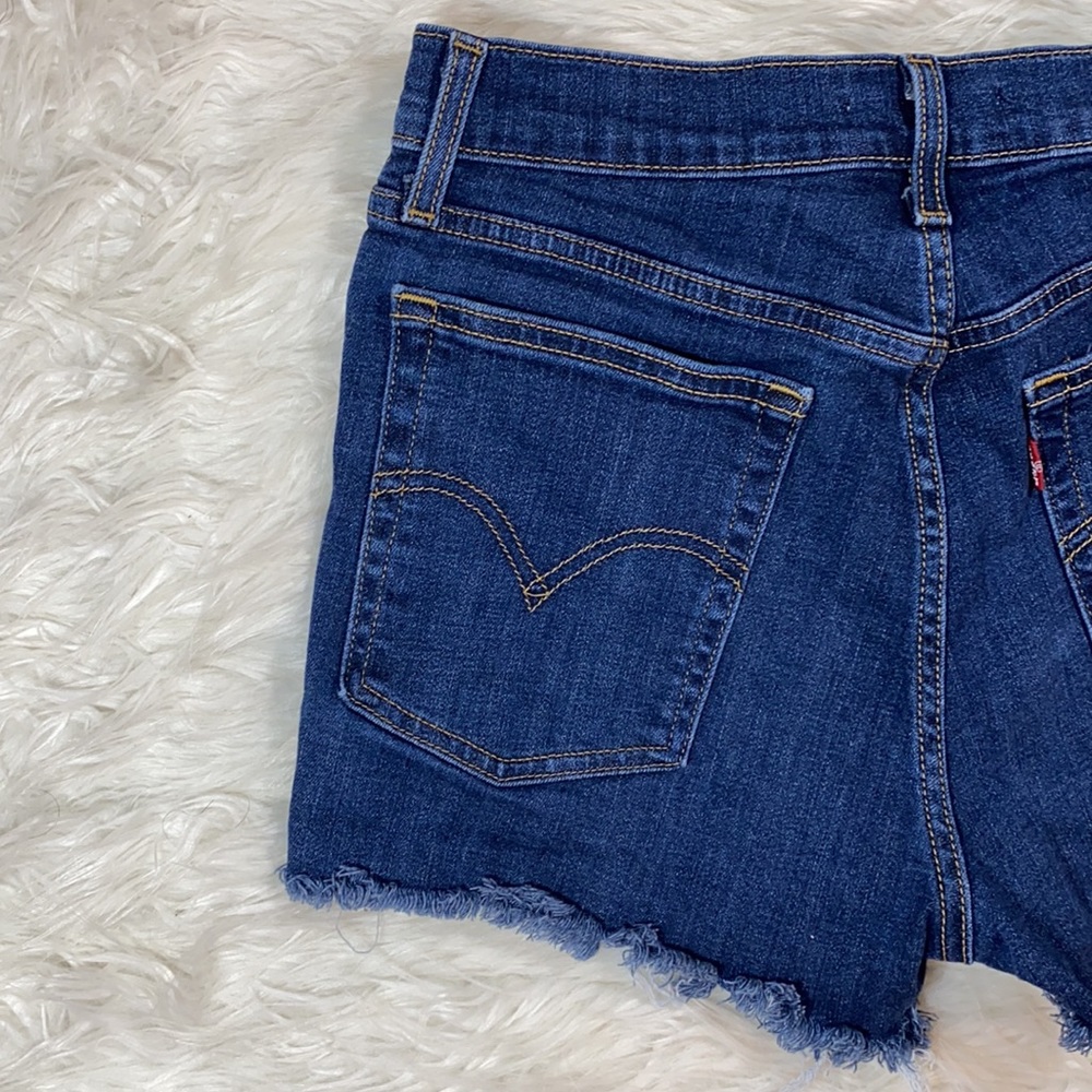 Levi’s | High Rise Shorts - Picture 8 of 13